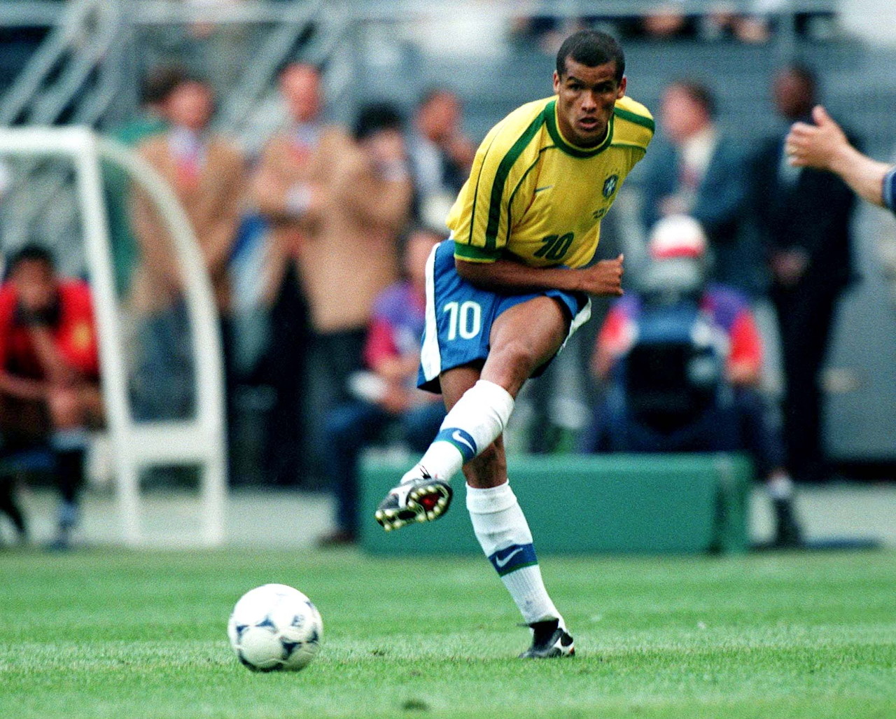 的表现也相 的表现也相